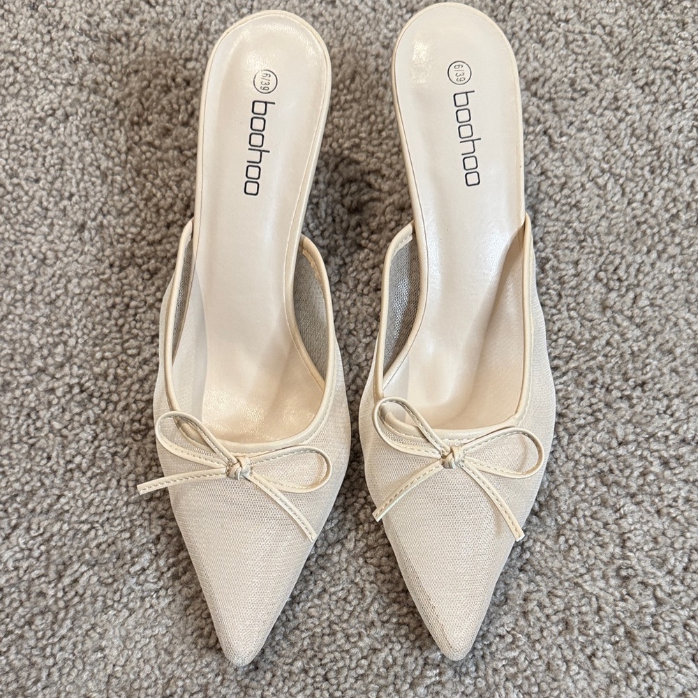 Boohoo Cream Pointed Mules with Bow